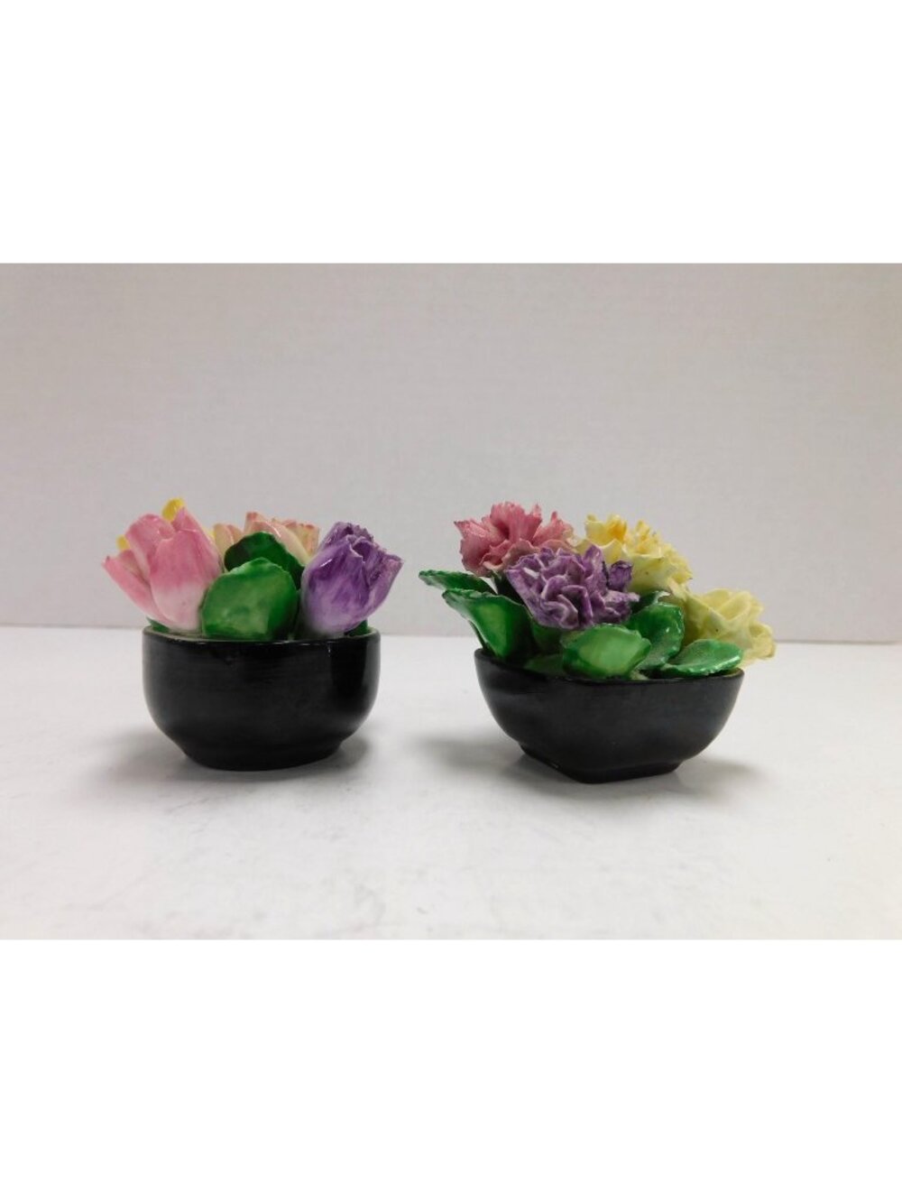 Set Of Two Vtg Coalport Bone China Mini Flowers Bouquet Figurines DW901